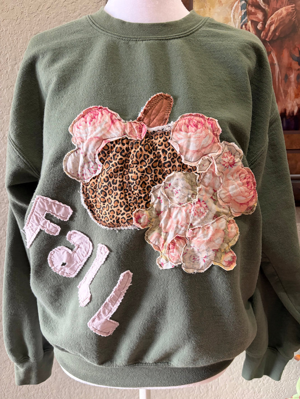 Papas Olive Leopard Pumpkin Sweatshirt~ M/L