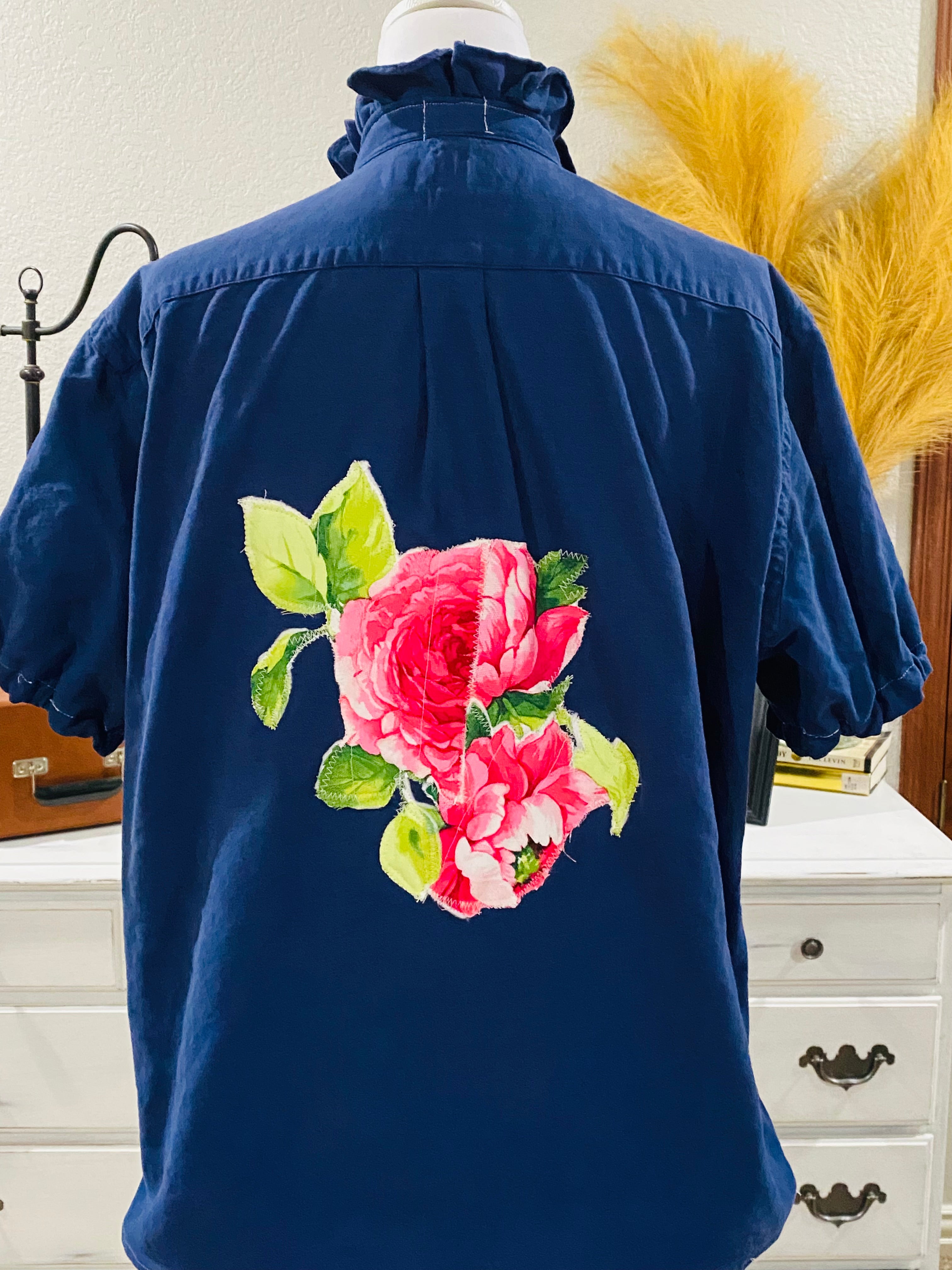 Navy Hibiscus~ Medium🌺🌺