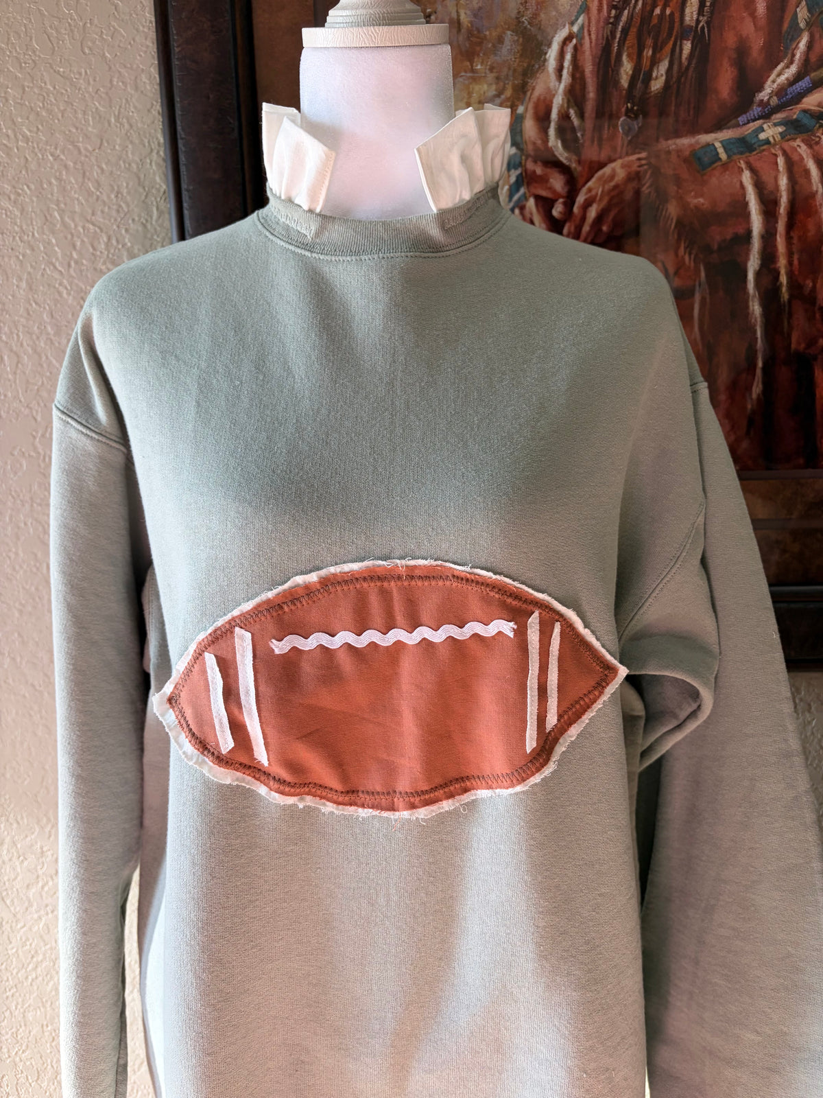 Papas Olive Football Sweatshirt~ M/L