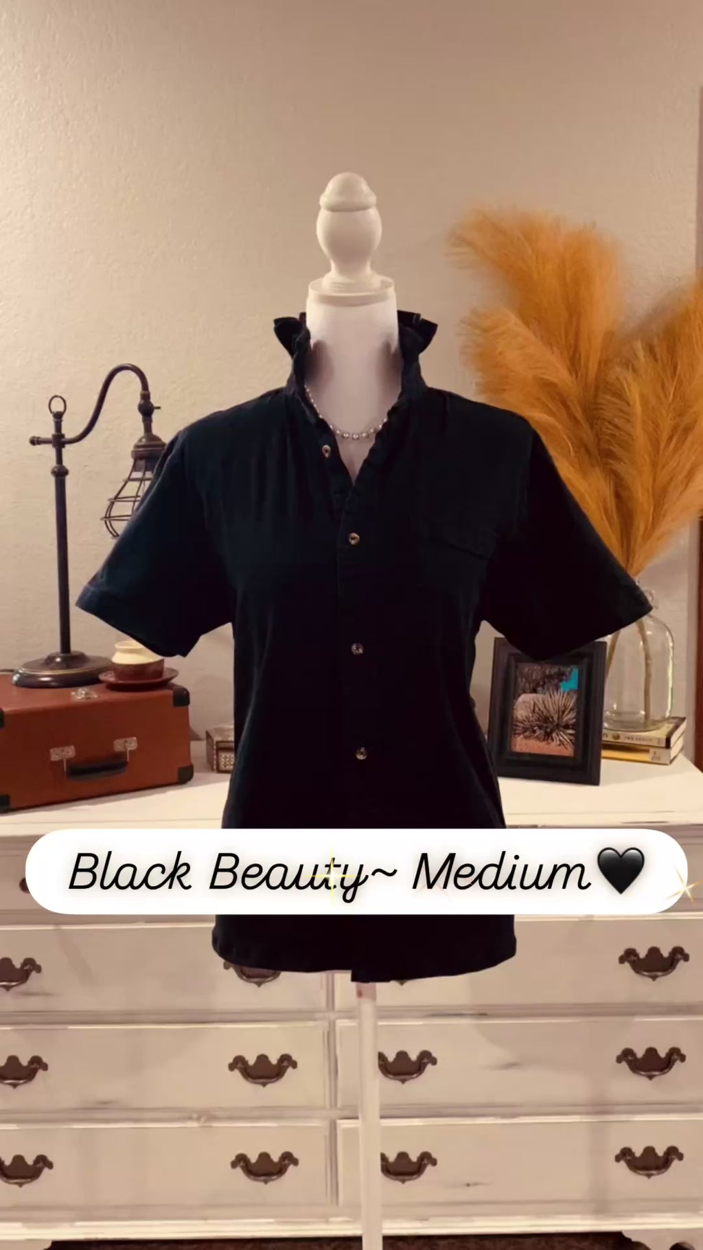 Black Beauty~ Medium🖤🖤